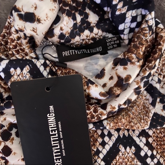 PRETTY LITTLE THING Snake Print Bodysuit - Picture 4 of 4